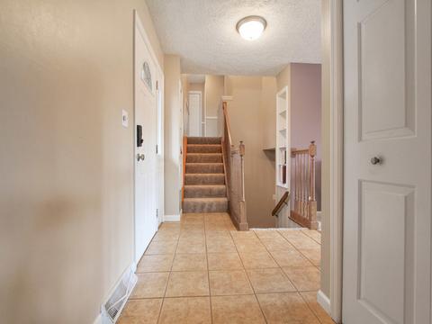 2807 Capen Dr, Bloomington, IL 61704 photo 11