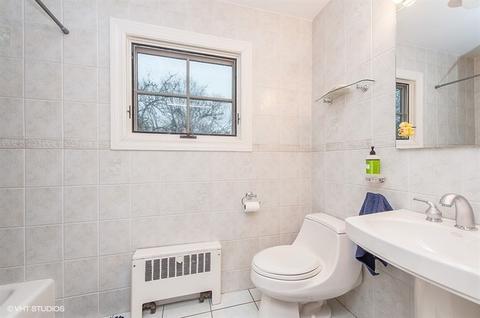 135 Barton Ave, Evanston, IL 60202 photo 20