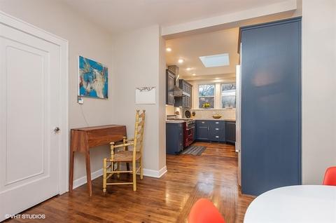 135 Barton Ave, Evanston, IL 60202 photo 9