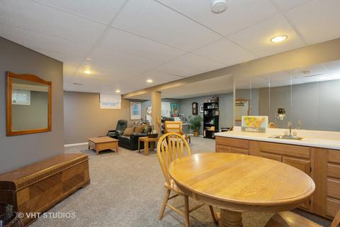 1102 Pember Cir, West Dundee, IL 60118 photo 16