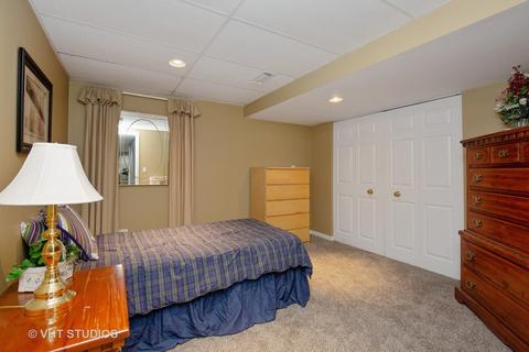 1102 Pember Cir, West Dundee, IL 60118 photo 13