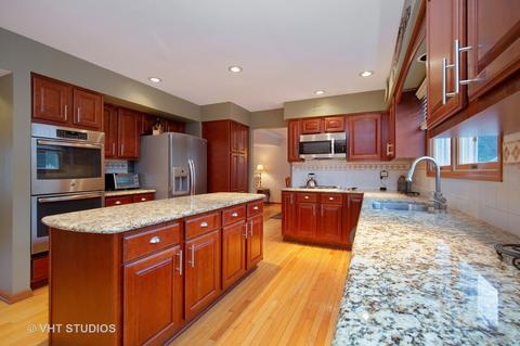 1102 Pember Cir, West Dundee, IL 60118 photo 2