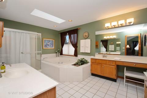 1102 Pember Cir, West Dundee, IL 60118 photo 9