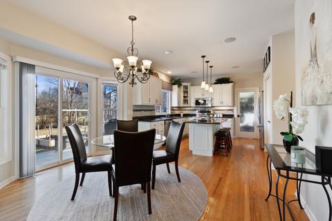 3847 Grassmere Rd, Naperville, IL 60565 photo 7