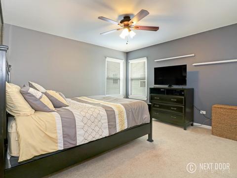 606 Erin Dr, Elgin, IL 60124 photo 16