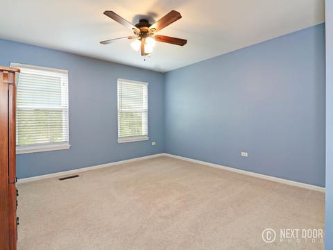 606 Erin Dr, Elgin, IL 60124 photo 24