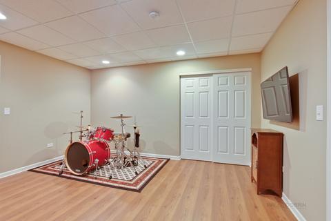 4077 Conifer Dr, Elgin, IL 60124 photo 31