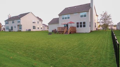 4077 Conifer Dr, Elgin, IL 60124 photo 34