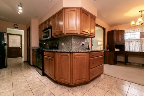 413 Maxwell St, Beecher, IL 60401 photo 17