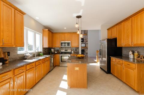 3661 Grayhawk Dr, Algonquin, IL 60102 photo 4