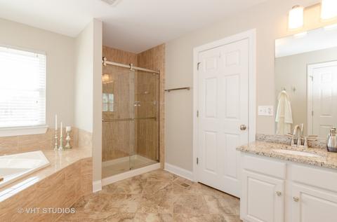 3661 Grayhawk Dr, Algonquin, IL 60102 photo 11