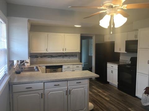 501 E Bevan Dr, Joliet, IL 60435 photo 4