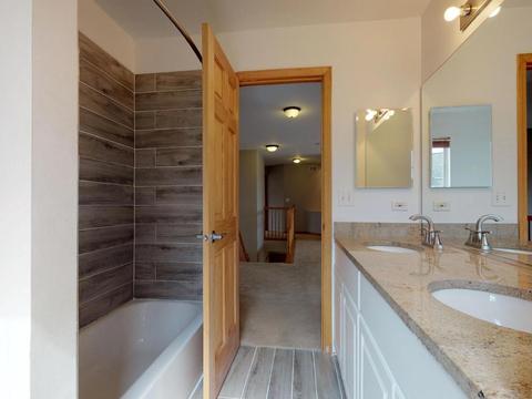 1411 Spring Leaf, West Dundee, IL 60118 photo 14