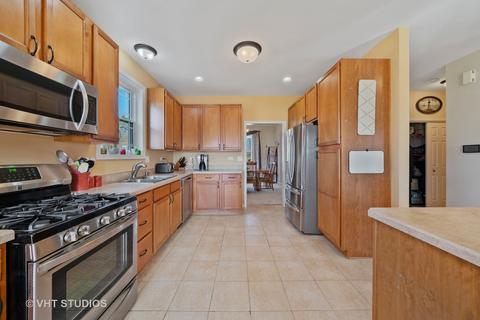 1408 Blume Dr, Elgin, IL 60124 photo 7
