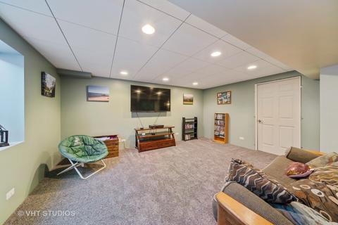 1408 Blume Dr, Elgin, IL 60124 photo 24