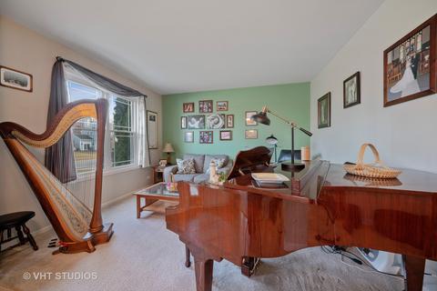 1408 Blume Dr, Elgin, IL 60124 photo 4