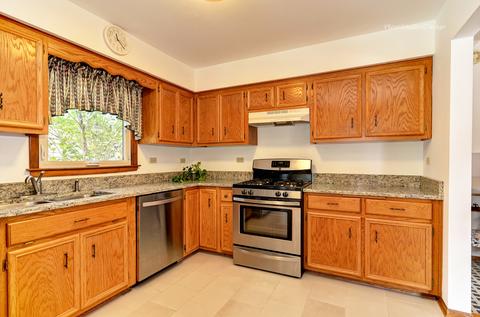 430 Emmerson Ave, Itasca, IL 60143 photo 9
