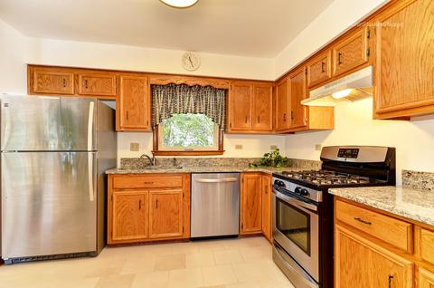 430 Emmerson Ave, Itasca, IL 60143 photo 10