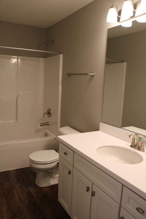 708 Edgewater Dr, Minooka, IL 60447 photo 13