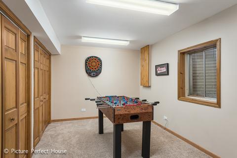 1042 Robbins Ct, Wheaton, IL 60187 photo 25