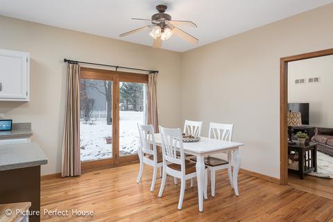 1042 Robbins Ct, Wheaton, IL 60187 photo 12