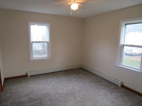 105 E Metzen St, Harvard, IL 60033 photo 12