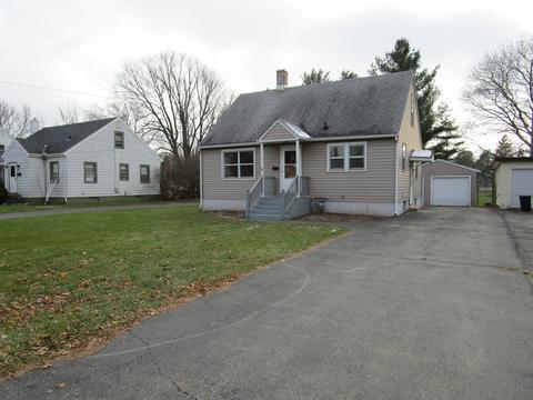 105 E Metzen St, Harvard, IL 60033 photo 1