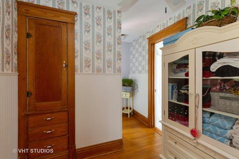 671 Oak St, Elgin, IL 60123 photo 16