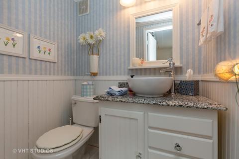 671 Oak St, Elgin, IL 60123 photo 22