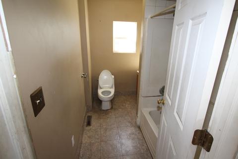 505 W Diggins St, Harvard, IL 60033 photo 8