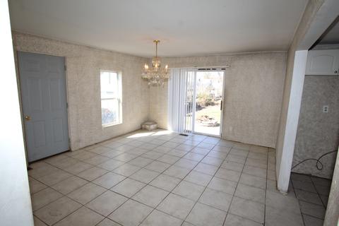 505 W Diggins St, Harvard, IL 60033 photo 10
