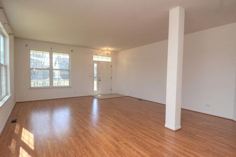 1792 Barnett Ln, Bartlett, IL 60103 photo 8