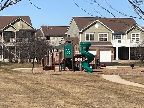 2950 Shamrock Cir, Elgin, IL 60124 photo 79