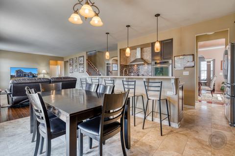 2950 Shamrock Cir, Elgin, IL 60124 photo 20
