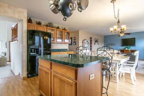 2710 Twin Falls Dr, Plainfield, IL 60586 photo 8