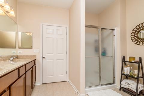 976 Oak Ridge Blvd, Elgin, IL 60120 photo 21