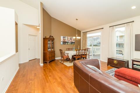 976 Oak Ridge Blvd, Elgin, IL 60120 photo 6