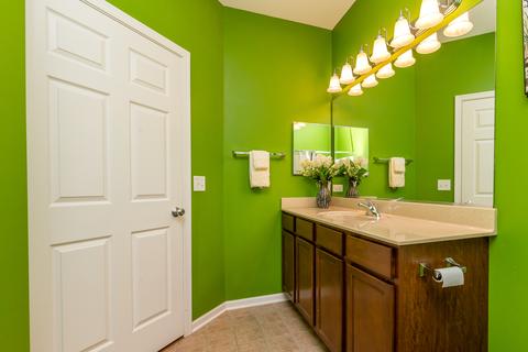 976 Oak Ridge Blvd, Elgin, IL 60120 photo 25
