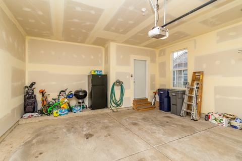 976 Oak Ridge Blvd, Elgin, IL 60120 photo 32