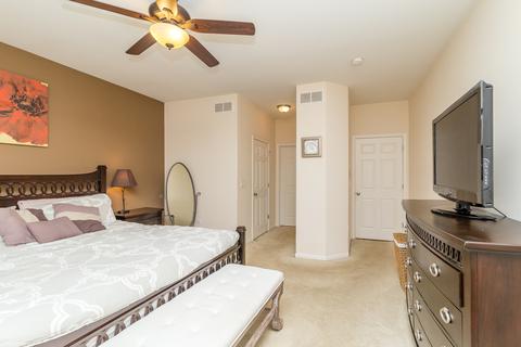 976 Oak Ridge Blvd, Elgin, IL 60120 photo 18