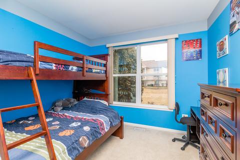 976 Oak Ridge Blvd, Elgin, IL 60120 photo 22