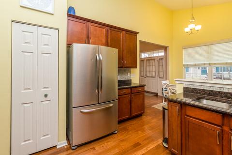976 Oak Ridge Blvd, Elgin, IL 60120 photo 13