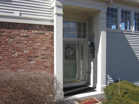 16 Pine Grove Ct, Algonquin, IL 60102 photo 2