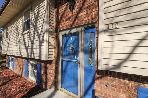 110 Cheltenham Dr, Normal, IL 61761 photo 2