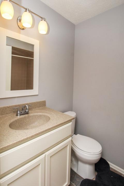 110 Cheltenham Dr, Normal, IL 61761 photo 12