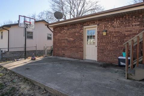 110 Cheltenham Dr, Normal, IL 61761 photo 37