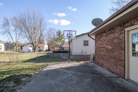 110 Cheltenham Dr, Normal, IL 61761 photo 38