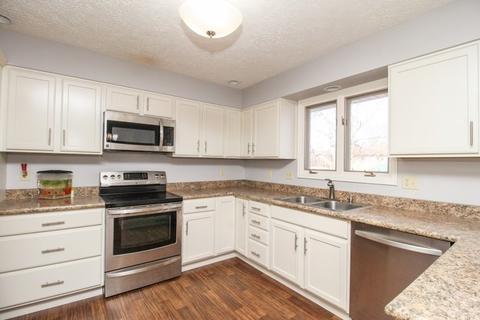 110 Cheltenham Dr, Normal, IL 61761 photo 10