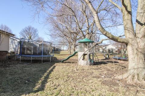 110 Cheltenham Dr, Normal, IL 61761 photo 35