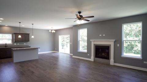 2 Hidden Grove Ln, Spring Valley, IL 61362 photo 10